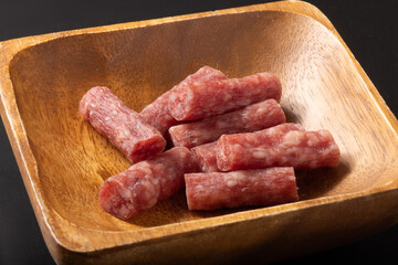 ［鹿児島県産　黒豚］サラミ