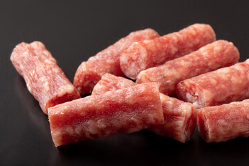 ［鹿児島県産　黒豚］サラミ