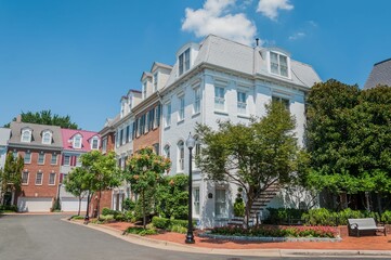 Waterfront Housing in Alexandria Virginia