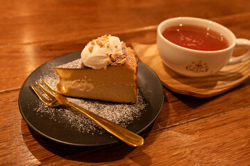 Cafe 1 Partのピーナツバターバスクチーズケーキでティータイム