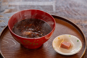 菅沼合掌造り集落のお休み処でいただいた、とちもち入りぜんざい