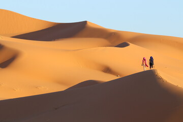 Las chicas en las dunas