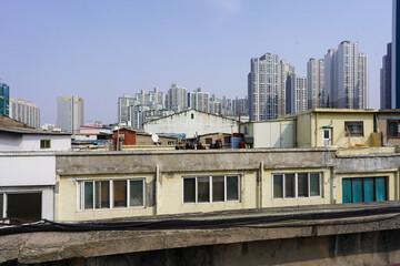 A building's rooftop is an extended architectural space. In cities, it serves as public space or...