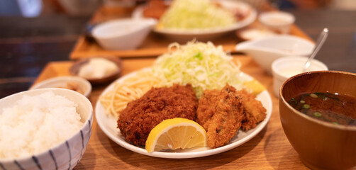 美味しそうなコロッケとフライ