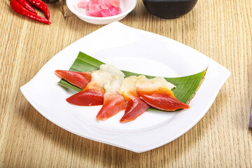 The stimpson surf clam or hokkigai sashimi
