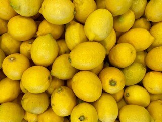 lemons in the market
