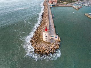 Espigón de la baliza de Puerto Sherry en Santa Maria, Cadiz, Andalucia © Fotos ZonaFreeDrone