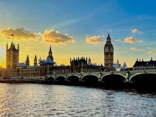 Fototapeta premium London Skyline with Big Ben at Sunset