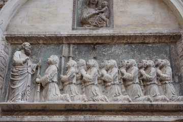 ancient religious sculpture architecture