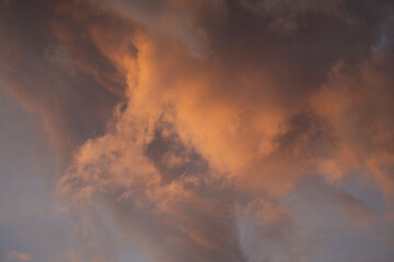 Nube en atardecer