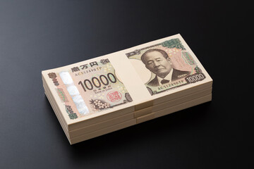 黒背景に300万円