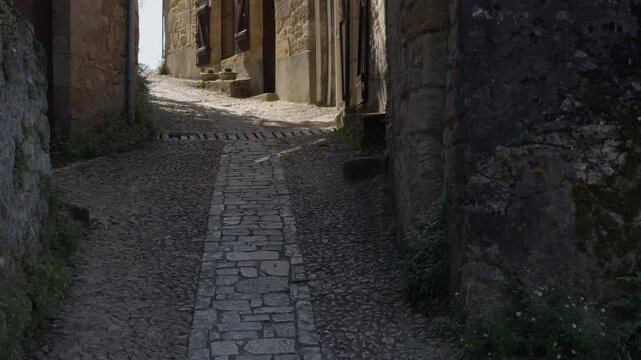 The narrow lanes of Beynac et Cazenac, Dordogne, France