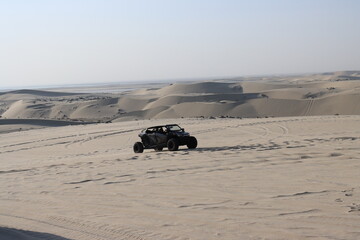 4x4 adventure in the desert © Catalin