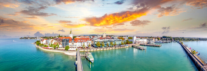 Ausblick über Friedrichshafen, Bodensee, Deutschland 