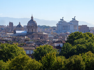 Obraz premium Vue sur Rome depuis les hauteurs du Travestere à Rome en Italie 