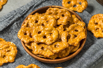 Organic Healthy Flat Pretzel Crisps