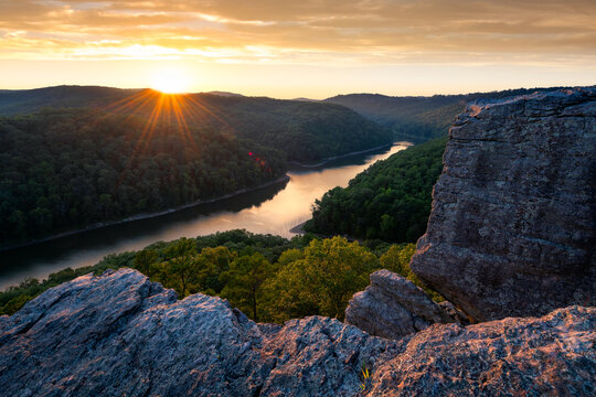 Scenic summer view of the Big South Fork River along the Kentucky/Tennessee state line