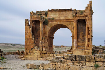 l'area archeologica dell'antico presidio militare romano di Ammaedara nei pressi della cittadina di...