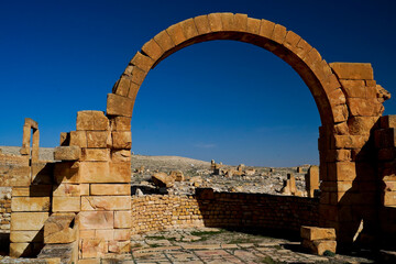 l'area archeologica dell'antico presidio militare romano di Ammaedara nei pressi della cittadina di...