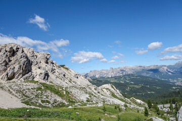 Naklejka premium beautiful area with a scenic view in the Italian dolomites