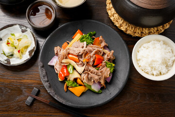 肉野菜炒め