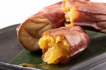 ［鹿児島県産　紅はるか］甘蜜　やきいも © UMI