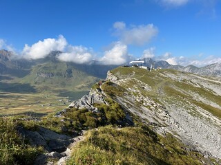 Bettenalp-Bonistock (4pers. High speed chairlift (detachable) with bubble), Melchtal - Canton of Obwalden, Switzerland or Bettenalp - Bonistock, 4er Hochgeschwindigkeits-Sesselbahn (kuppelbar)