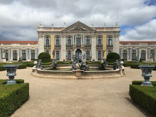 Fototapeta premium Queluz National Palace. Rococo and Neoclassical architecture. Fountain and landscaped gardens. Symbol of Portuguese royalty. Portugal, a reminder of Portugal's rich history and cultural heritage.