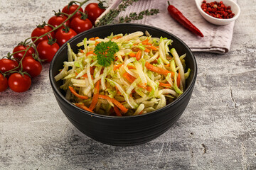 Vegan salad with kohlrabi and carrot