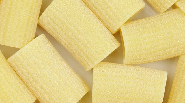 fond de p&acirc;tes rigatoni en gros plan	

