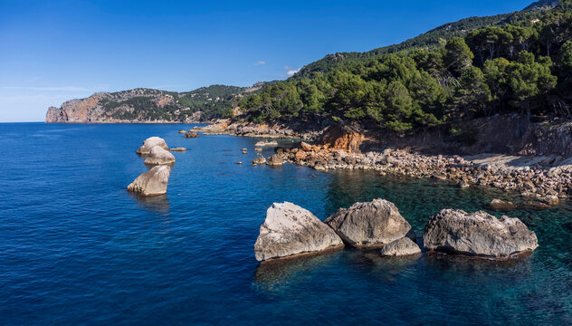 coast with reefs and islets, Llucalcari, Deia, Natural area of the Serra de Tramuntana., Majorca, Balearic Islands, Spain