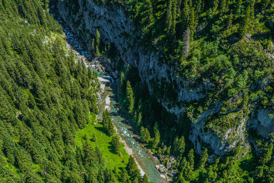 Die wildromantische Lechschlucht zwischen Lech und Warth aus der Voelperspektive