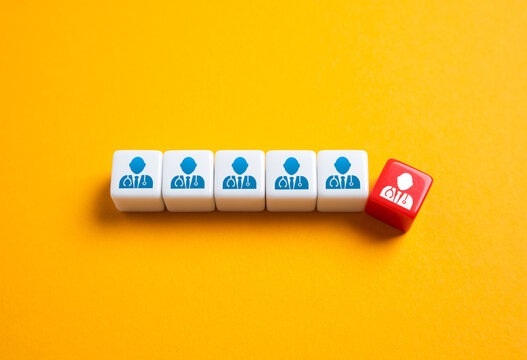 Reduction in the number of medical workers. Shortage of doctors and medical personnel. Healthcare staff cuts, hospital strain, medical workforce crisis, and public health concerns.