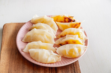 餃子の皮アップルパイ