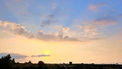 Obraz premium 아름다운 구름과 노을이 있는 하늘 그리고 제주도 바다