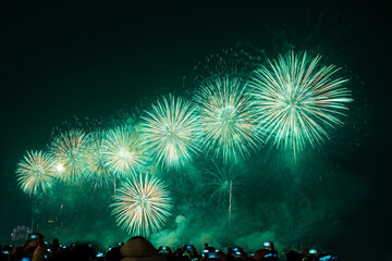 Obraz premium Colorful fireworks exploding at english bay against sky