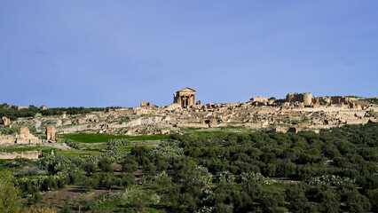 L'area archeologica di Dougga,Thugga,con gli spettacolari resti dell'antica città Romana...