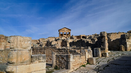 L'area archeologica di Dougga,Thugga,con gli spettacolari resti dell'antica città Romana...