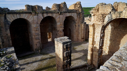 L'area archeologica di Dougga,Thugga,con gli spettacolari resti dell'antica città Romana...