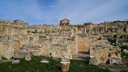 L'area archeologica di Dougga,Thugga,con gli spettacolari resti dell'antica città Romana...