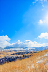 冬の阿蘇山　中岳　熊本県阿蘇市　
Mt. Aso in winter. Nakadake. Kumamoto Pref, Aso City.