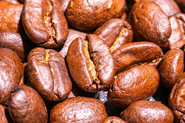 Background with many roasted coffee beans,Texture of roasted coffee beans