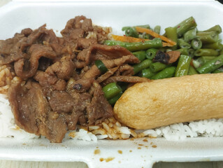 mixed vegetable and meat packed meal in Singapore