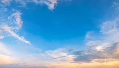 Obraz premium 하트 모양의 구름이 떠 있는 맑은 하늘