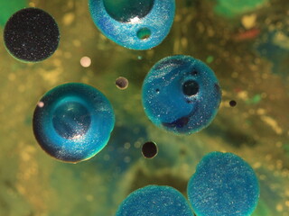 Liquid art with Ink, Paint, Mica Powder, Milk and Oils