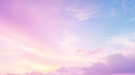 Serene Twilight Sky over Tranquil Horizon with Gentle Pastel Hues