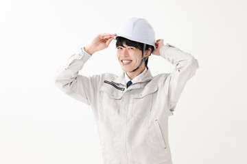 作業服を着た男性　ヘルメット　作業員