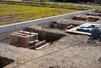 ガレージ建設用の基礎工事　建築面積30坪のガレージ用独立基礎工事