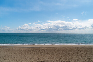 青い空と青い海と砂浜