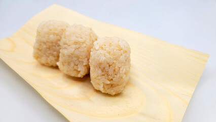 日本の手作りおむすび・おにぎり／Japanese handmade rice balls／일본의 수제 기저귀 · 주먹밥